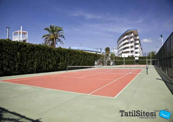 Crystal Admiral Resort Suites Spa 